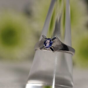 Zilveren ring met Tanzaniet